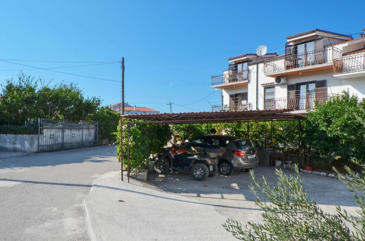 Apartments By The Sea Slatine, Ciovo - 12176 Exteriör bild