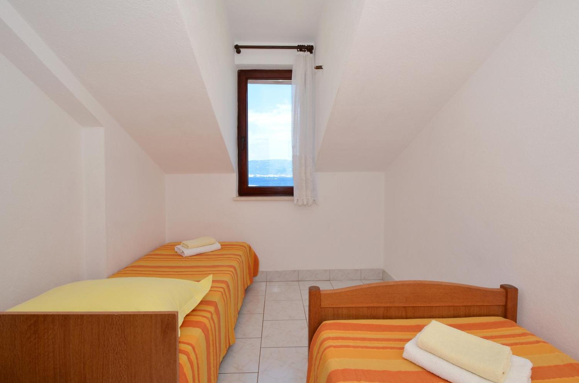 Apartments By The Sea Slatine, Ciovo - 12176 Rum bild