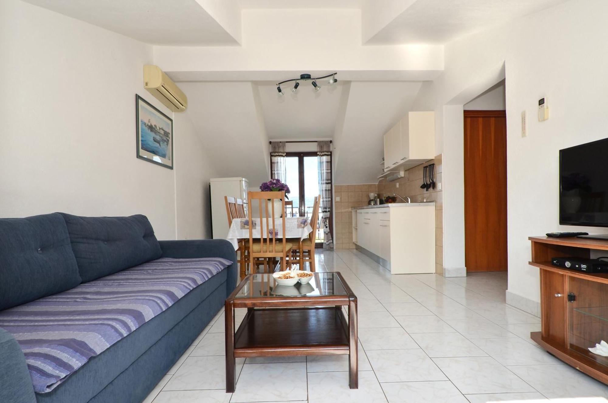 Apartments By The Sea Slatine, Ciovo - 12176 Rum bild